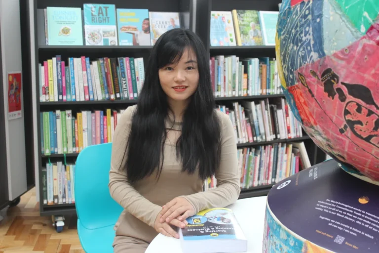 Alice Sheng- Supporting Selling Books in China